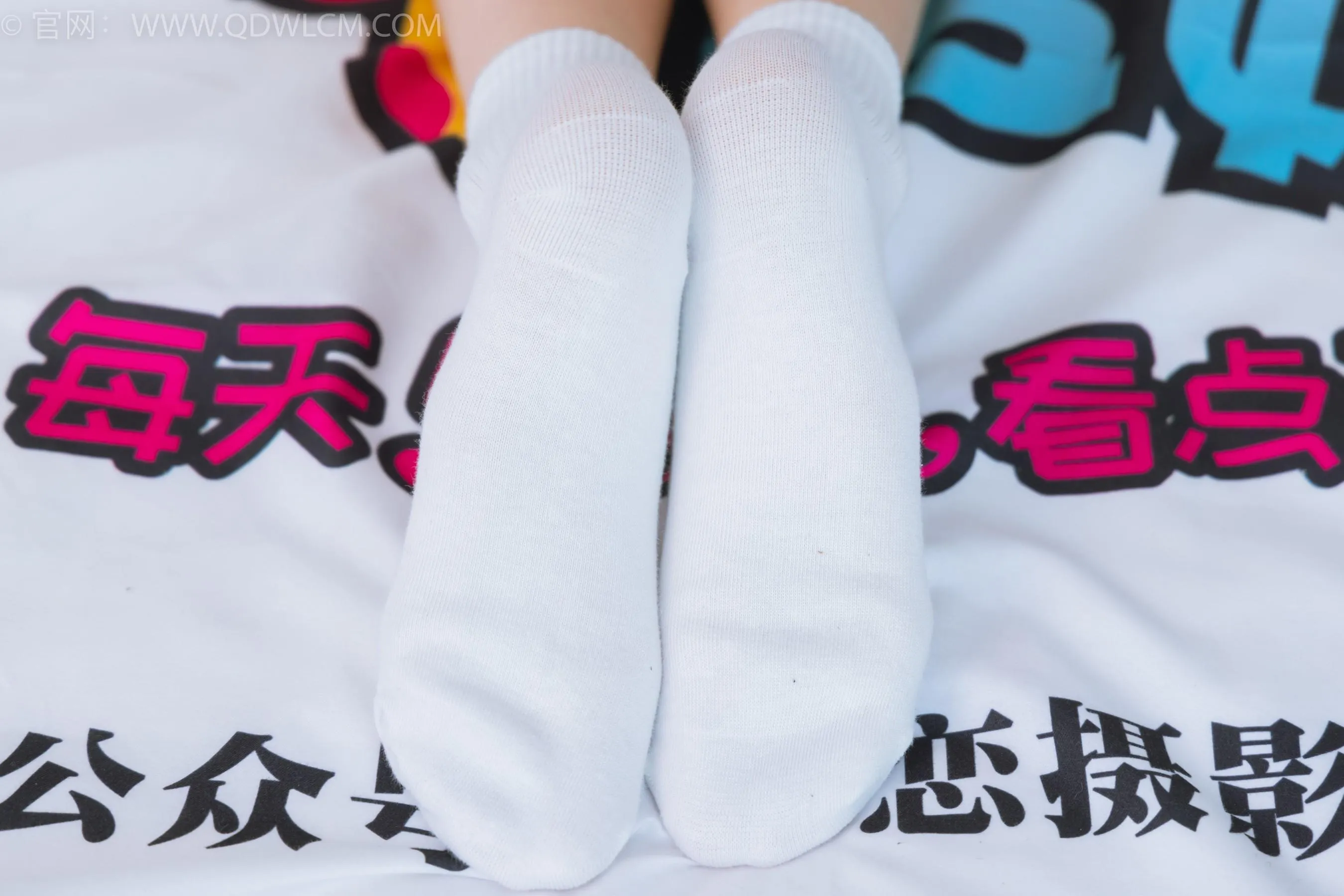 物恋传媒 NO.1559 颜颜-人来人往 [151P]插图4